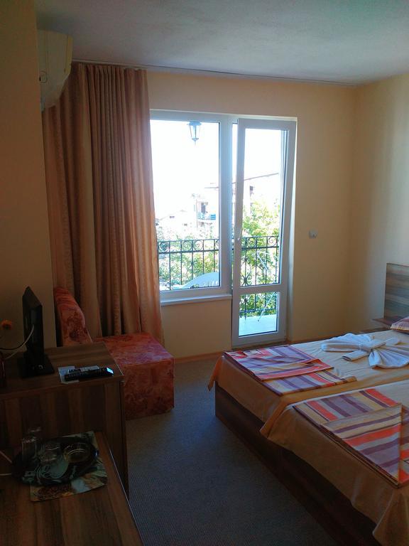 Fits Guest House Primorsko Exterior photo